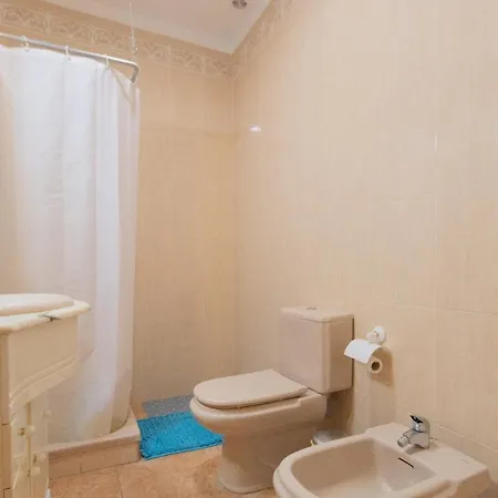 Apartamento Three Bedroom Near Cruz 1a *