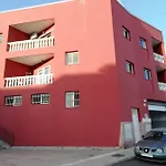 Three Bedroom Near Cruz 1a *
