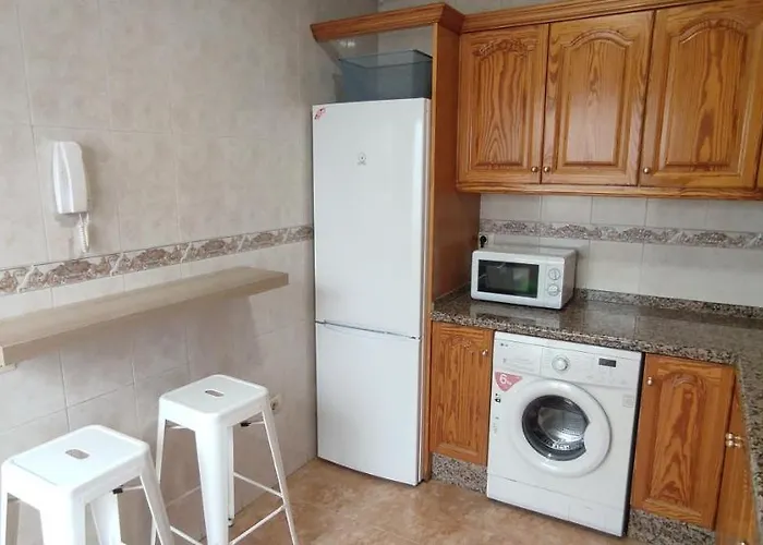 Three Bedroom Near Cruz 1a דירה *